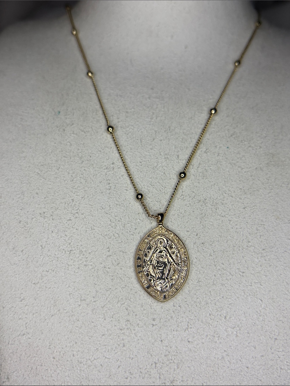 Gold plated Virgin Mary Medallion Necklace - Classic Religious Pendant